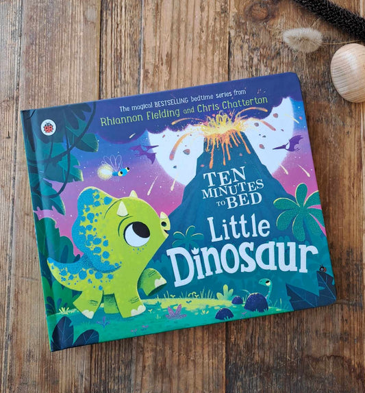 Ten Minutes to Bed: Little Dinosaur Board Book